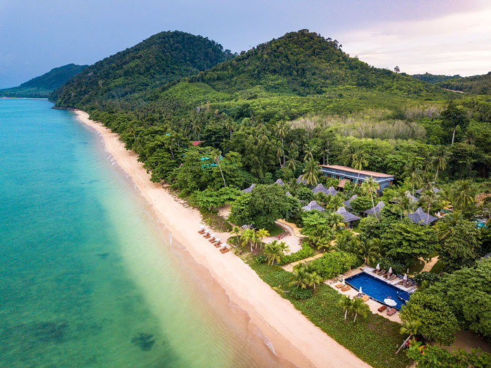 Andalay Beach Resort auf der Insel Koh Libong in der Andamanensee.