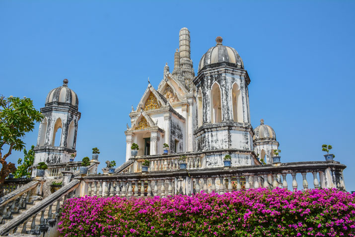 Auf Ihrer Kombireise von Bangkok besuchen Sie den Tempel Phra Nakhon Khiri in Phetchaburi.